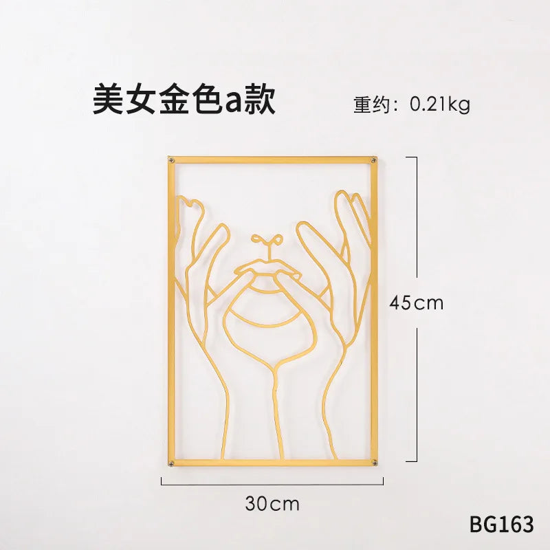Painel Decorativo Feminino Vazado em Metal – Arte de Parede Moderna para Casa